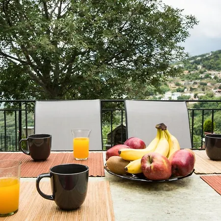 Vila Sleeps 8 With Pool Air Con And Wifi *