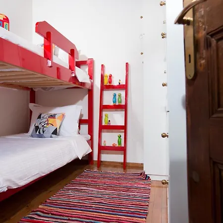 Sleeps 8 With Pool Air Con And Wifi Ano Gatzea